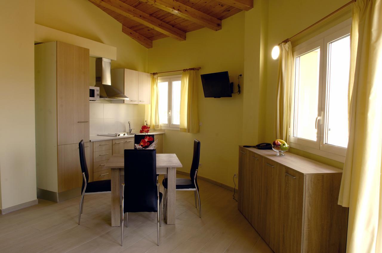 Apartamentos Giuliano Empuriabrava Exteriér fotografie